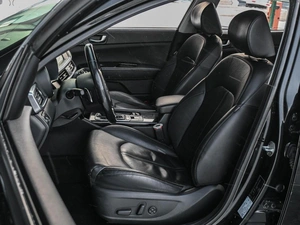 Седан Kia Optima 2017 года, 1934000 рублей, Кирилловка