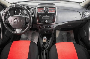 Хетчбэк Renault Sandero Stepway 2017 года, 799000 рублей, Барнаул
