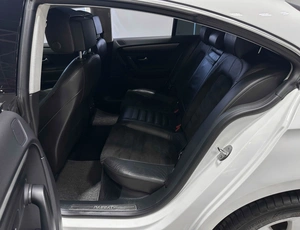 Седан Volkswagen Passat CC 2013 года, 1530000 рублей, Красноярск
