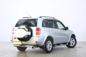 Внедорожник Toyota RAV4 2002 года, 789000 рублей, Омск