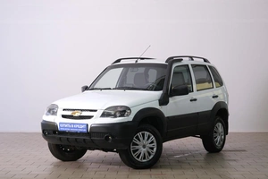 Внедорожник Chevrolet Niva 2019 года, 749000 рублей, Омск