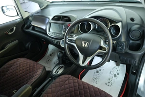 Хетчбэк Honda Fit 2009 года, 749000 рублей, Омск