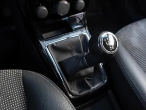 Седан Opel Astra 2013 года, 899000 рублей, Саратов