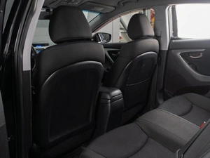 Седан Hyundai Elantra 2012 года, 989000 рублей, Тюмень