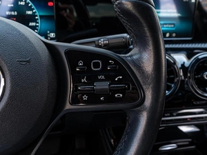 Седан Mercedes-benz A-класс 2019 года, 2098000 рублей, Краснодар