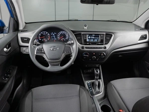 Седан Hyundai Solaris 2018 года, 1570000 рублей, Тюмень