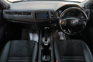 Внедорожник Honda Vezel 2016 года, 1889000 рублей, Омск