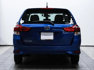 Универсал Toyota Corolla Fielder 2019 года, 1450000 рублей, Красноярск