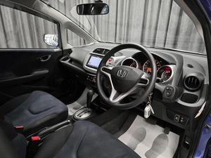 Хетчбэк Honda Fit 2011 года, 949000 рублей, Красноярск