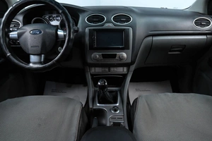 Хетчбэк Ford Focus 2010 года, 589000 рублей, Челябинск