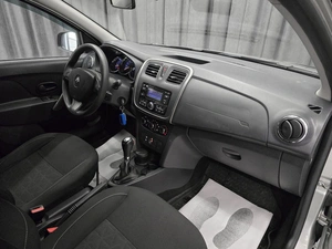 Хетчбэк Renault Sandero 2015 года, 820000 рублей, Красноярск