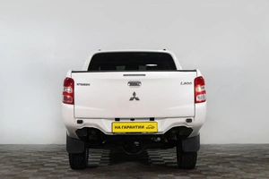 Пикап Mitsubishi L200 2017 года, 2459000 рублей, Сургут
