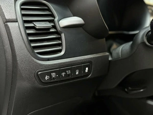 Седан Kia Rio 2019 года, 1197000 рублей, Красноярск