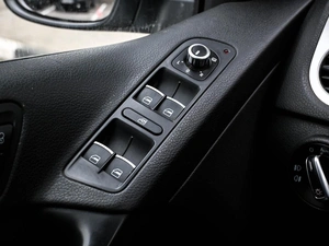 Внедорожник Volkswagen Tiguan 2013 года, 1549000 рублей, Кирилловка