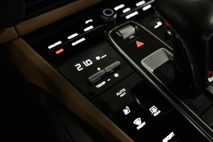 Внедорожник Porsche Cayenne 2021 года, 9299000 рублей, Ульяновск