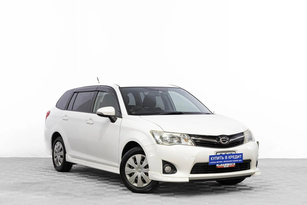 Универсал Toyota Corolla Fielder 2013 года, 1269000 рублей, Барнаул