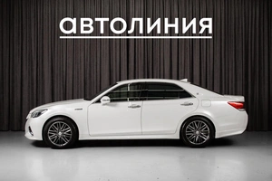Седан Toyota Crown 2015 года, 2625000 рублей, Красноярск