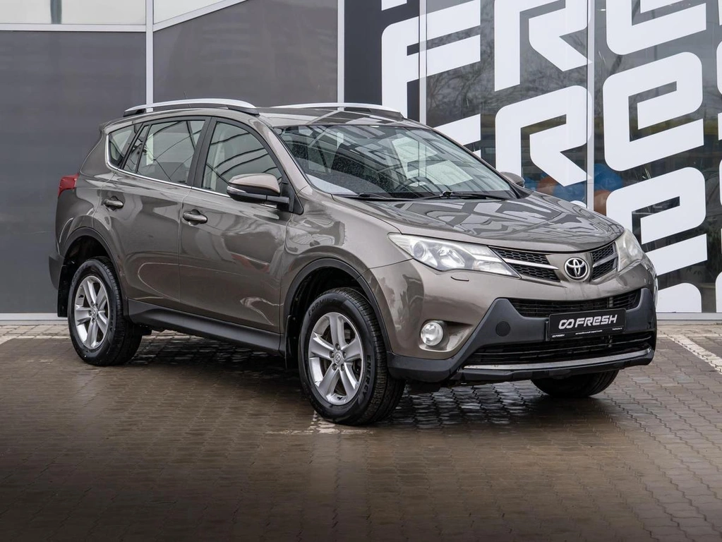 Внедорожник Toyota RAV4 2014 года, 1855000 рублей, Краснодар