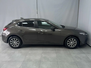 Хетчбэк Mazda Axela 2016 года, 1167000 рублей, Красноярск