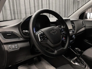 Седан Hyundai Solaris 2021 года, 1349000 рублей, Красноярск