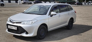 Универсал Toyota Corolla Fielder 2017 года, 1450000 рублей, Красноярск