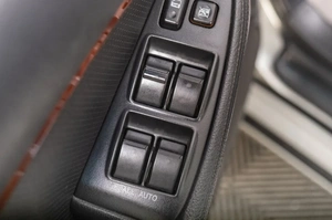 Седан Toyota Avensis 2005 года, 949000 рублей, Томск