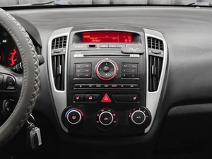 Хетчбэк Kia Ceed 2012 года, 750000 рублей, Красноярск