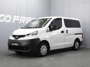 Фургон Nissan NV200 2015 года, 1240000 рублей, Омск
