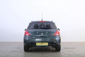 Хетчбэк Peugeot 308 2010 года, 579000 рублей, Омск