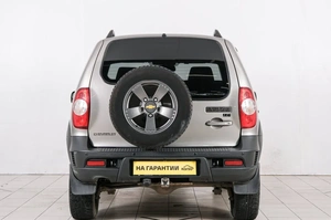 Внедорожник Chevrolet Niva 2018 года, 789000 рублей, Красноярск