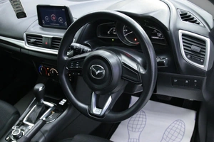 Седан Mazda Axela 2017 года, 1378000 рублей, Солонцы