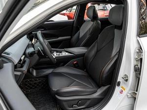 Лифтбек Changan UNI-V 2023 года, 2330000 рублей, Краснодар
