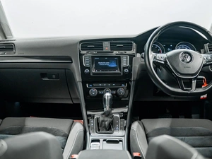 Хетчбэк Volkswagen Golf 2013 года, 1300000 рублей, Красноярск