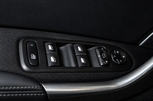 Седан Peugeot 408 2015 года, 699000 рублей, Челябинск