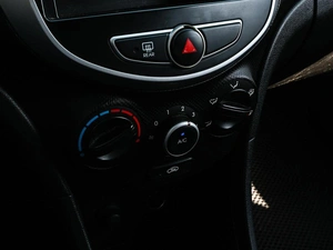 Хетчбэк Hyundai Solaris 2011 года, 809000 рублей, Волгоград