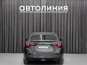 Седан Mazda 3 2018 года, 1349000 рублей, Красноярск