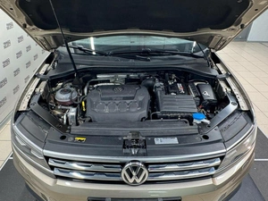 Внедорожник Volkswagen Tiguan 2018 года, 2520000 рублей, Красноярск