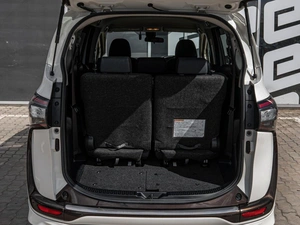 Минивэн Toyota Sienta 2017 года, 1805000 рублей, Краснодар