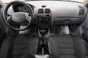 Седан Hyundai Accent 2008 года, 369000 рублей, Омск