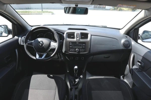 Седан Renault Logan 2019 года, 1160000 рублей, Мирное