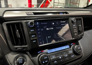 Внедорожник Toyota RAV4 2018 года, 2657000 рублей, Красноярск