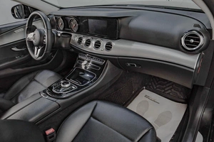 Седан Mercedes-benz E-класс 2019 года, 1899000 рублей, Челябинск