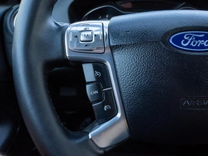Седан Ford Mondeo 2011 года, 925000 рублей, Волгоград