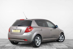 Хетчбэк Kia Ceed 2009 года, 709000 рублей, Кемерово