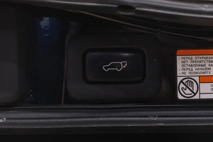 Внедорожник Toyota Land Cruiser 2015 года, 5319000 рублей, Новокузнецк