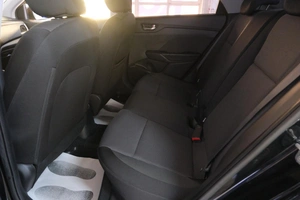Седан Hyundai Solaris 2017 года, 1079000 рублей, Омск