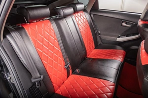 Лифтбек Toyota Prius 2013 года, 1249000 рублей, Томск