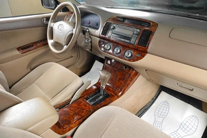 Седан Toyota Camry 2005 года, 799000 рублей, Тюмень