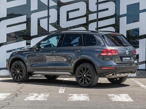 Внедорожник Volkswagen Touareg 2012 года, 2200000 рублей, Краснодар