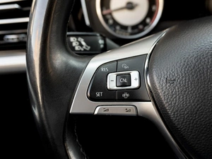 Внедорожник Volkswagen Touareg 2018 года, 3749000 рублей, Саратов